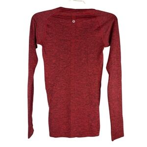 LULULEMON Swiftly Tech LS Crew Lulu Heather Red Black Run Gym Top- size 4